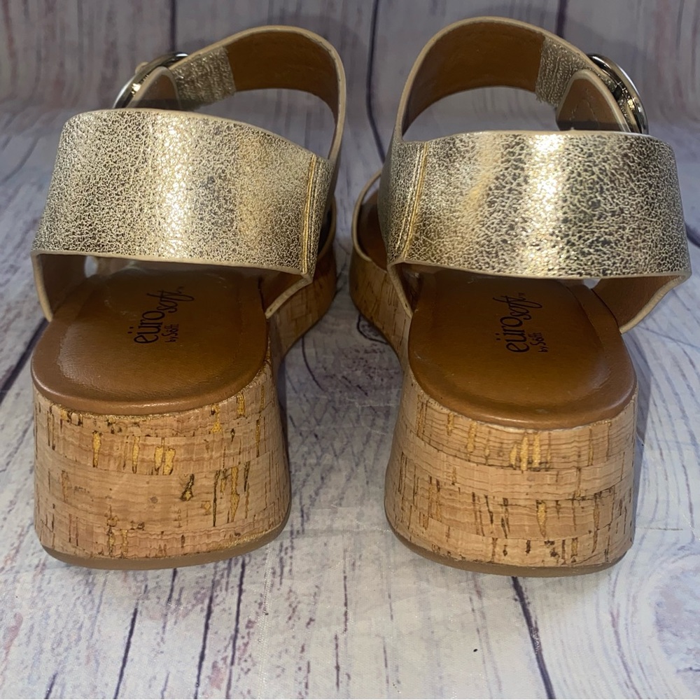 EuroSoft Finnly Womens Gold Metallic Leather Wedge Sandal Size 7.5 Sofft - Picture 7 of 10